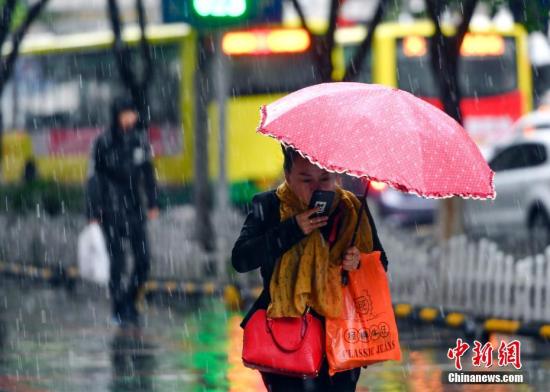 中东部“收货”冷空气 内蒙古和黑龙江局地有强降雪